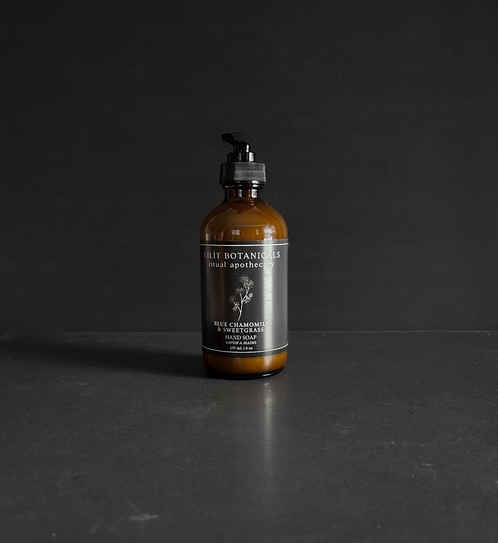 Savon pour les mains à la camomille bleue et au foin odorant